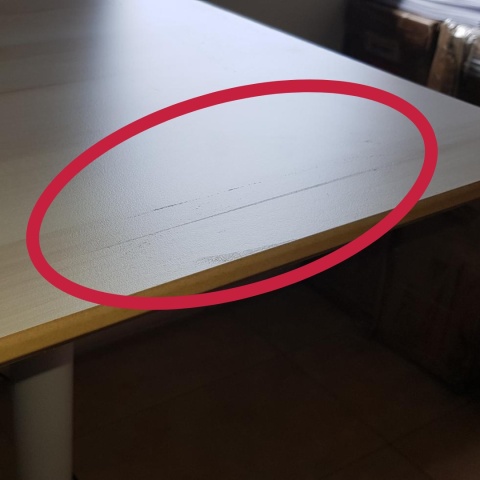 Blat do biurka komputerowego o wymiarach 140x80 cm - powystawowy