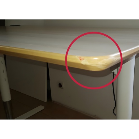 Blat do biurka komputerowego o wymiarach 140x80 cm - powystawowy