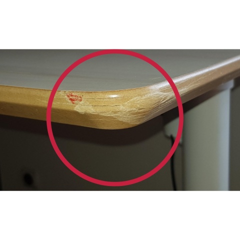 Blat do biurka komputerowego o wymiarach 140x80 cm - powystawowy