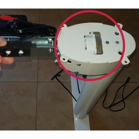 Stelaż biurka z regulacją wysokości RoundEdge, 116-176x66 cm - model powystawowy